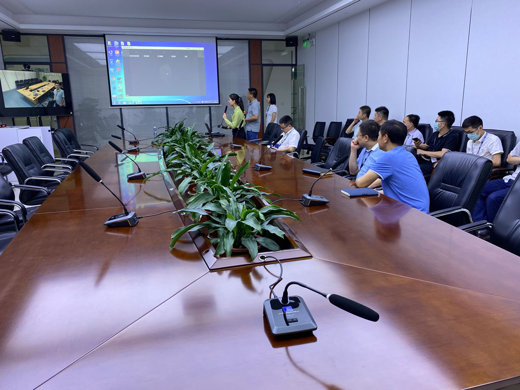 ����ΰ������